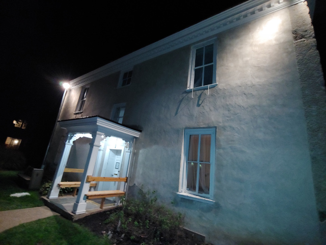 Selma Mansion – October 2020 – Background